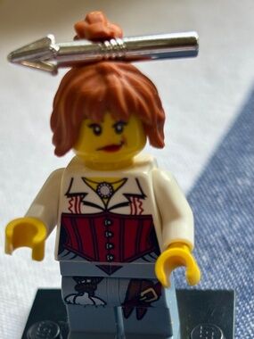 LEGO Monster Fighters "Anne Lee" mof002 with stand & accessories.